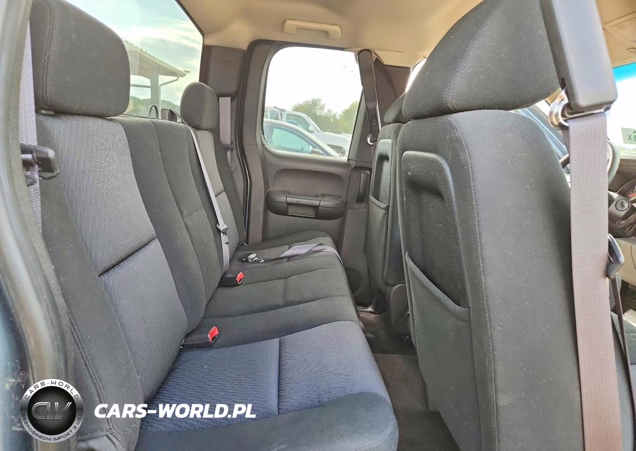 2011 Chevrolet Silverado C1500 Ls VIN:1GCRCREA1BZ440845 - 10