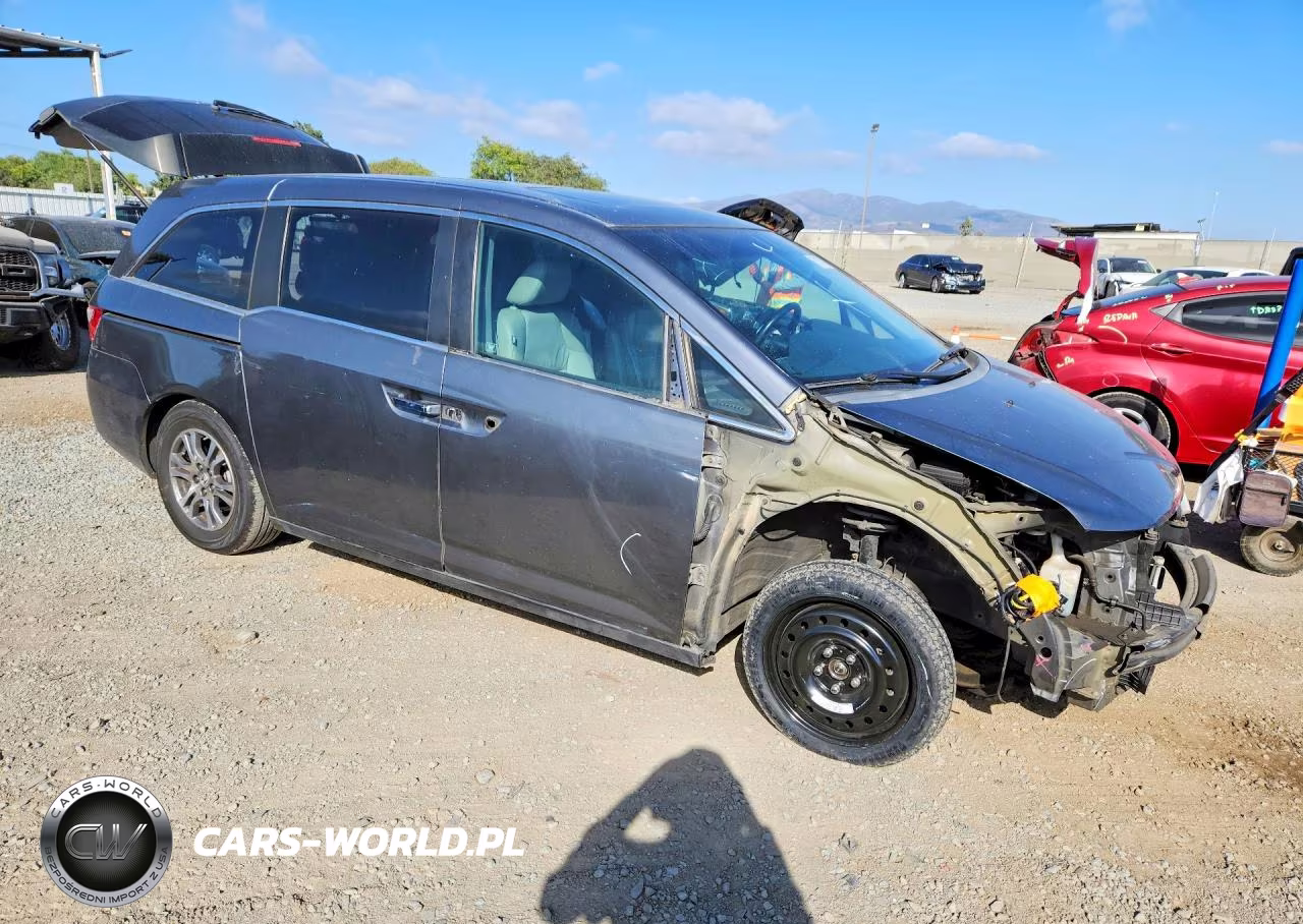 2011 Honda Odyssey Exl VIN:5FNRL5H6XBB097796 - 4