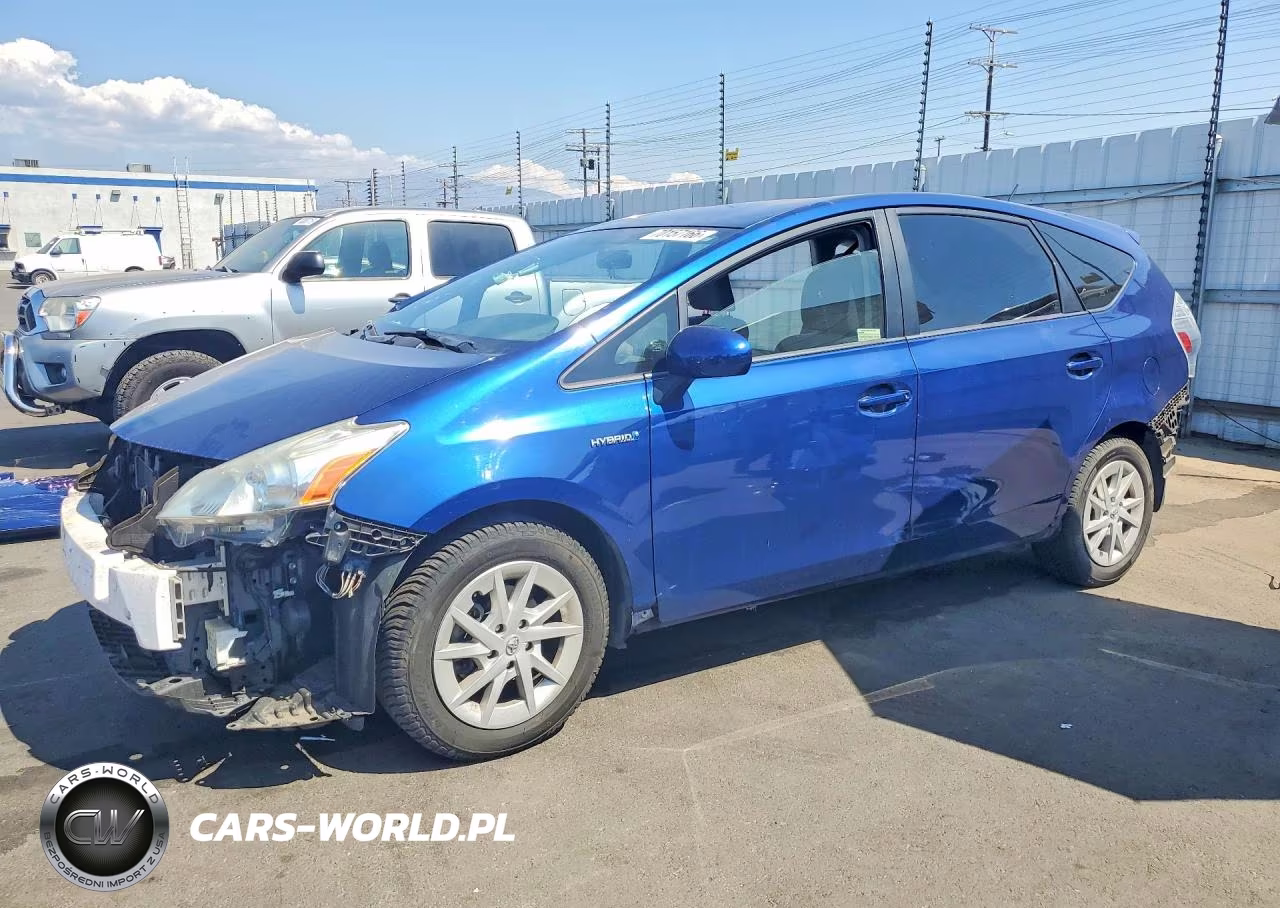2013 Toyota Prius V Three