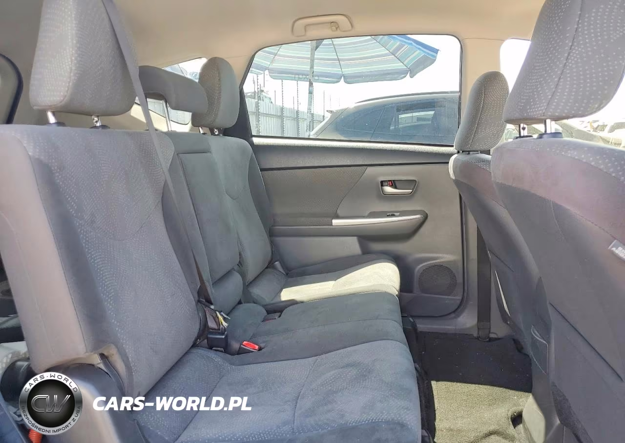 2013 Toyota Prius V Three VIN:JTDZN3EU8D3189510 - 10