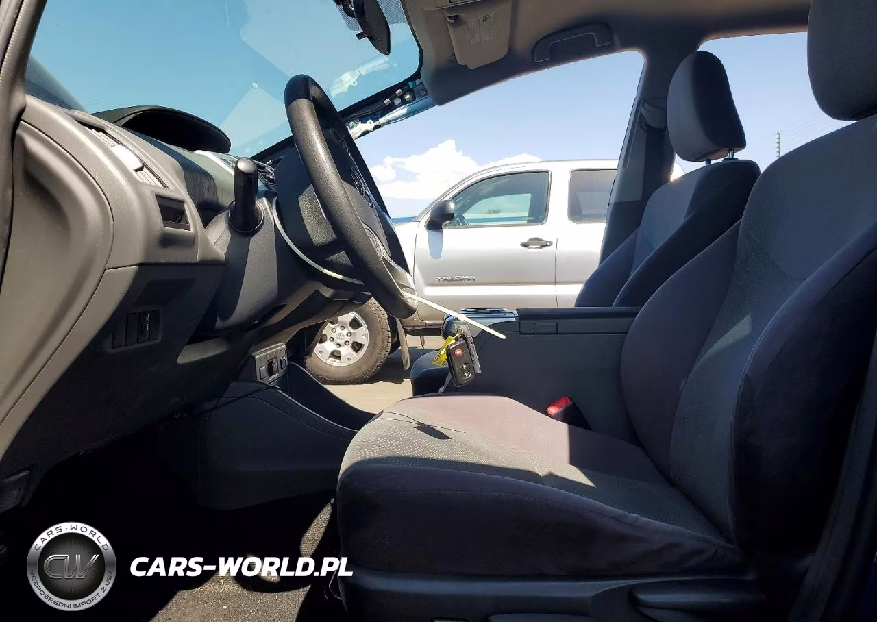 2013 Toyota Prius V Three VIN:JTDZN3EU8D3189510 - 7