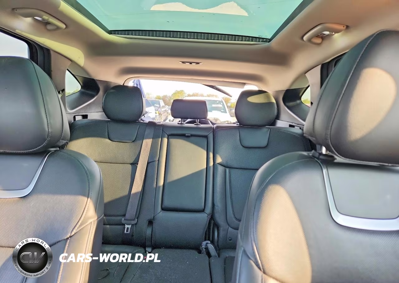 2022 Hyundai Tucson Limited VIN:5NMJECAE0NH121586 - 10