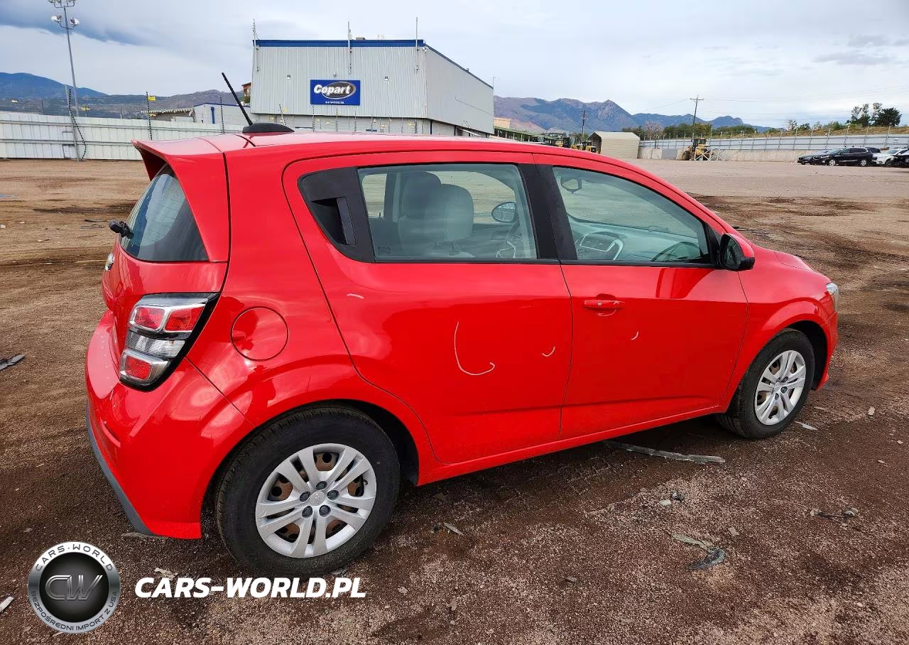 2020 Chevrolet Sonic VIN:1G1JG6SB2L4129509 - 3