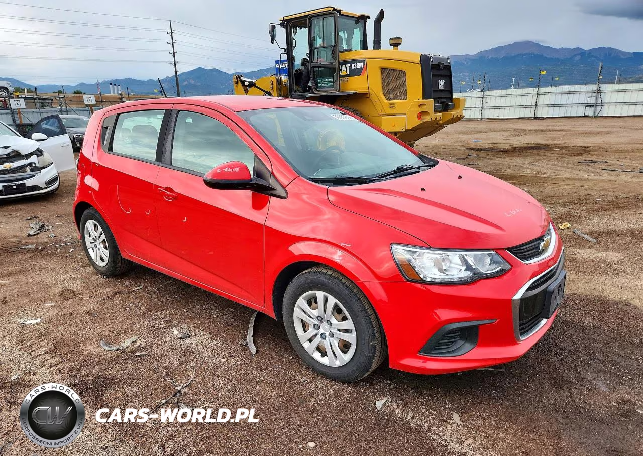 2020 Chevrolet Sonic VIN:1G1JG6SB2L4129509 - 4