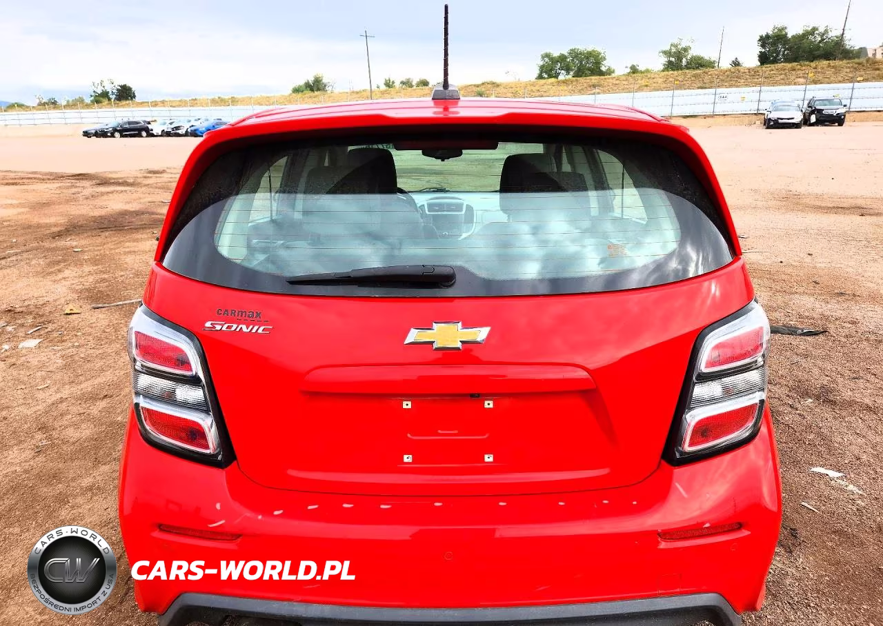 2020 Chevrolet Sonic VIN:1G1JG6SB2L4129509 - 6
