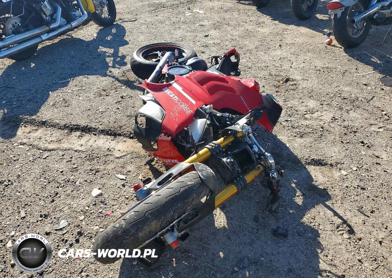 2021 Ducati Panigale V4 VIN:ZDMDAGNWXMB015382 - 2