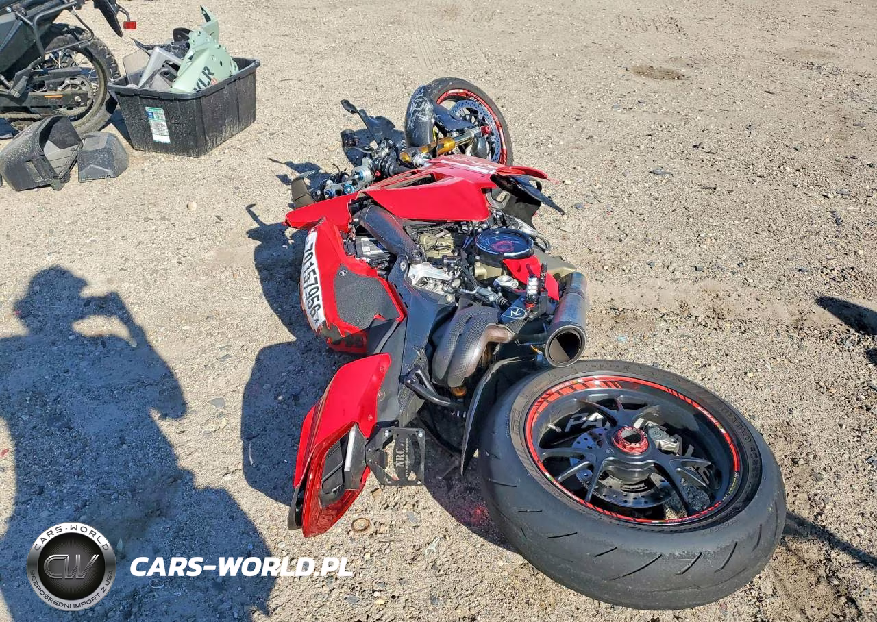 2021 Ducati Panigale V4 VIN:ZDMDAGNWXMB015382 - 4