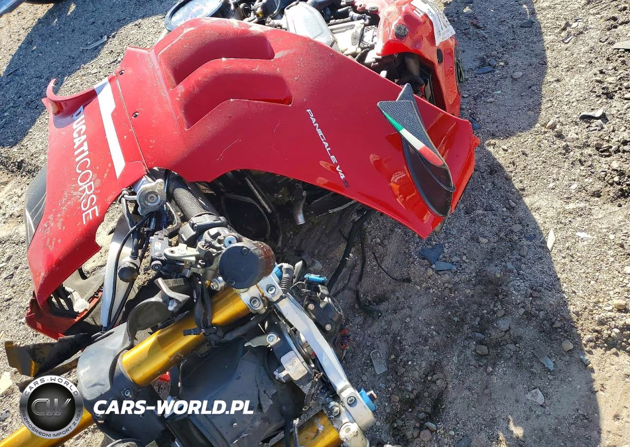 2021 Ducati Panigale V4 VIN:ZDMDAGNWXMB015382 - 5
