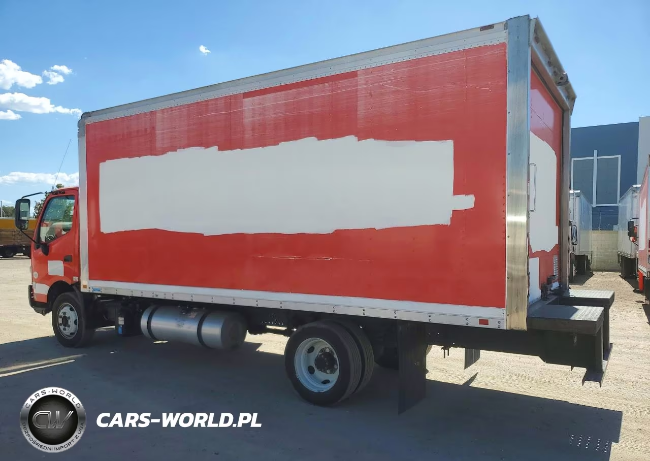 2018 Hino 195 Box Truck VIN:JHHSDM2H4JK006345 - 2