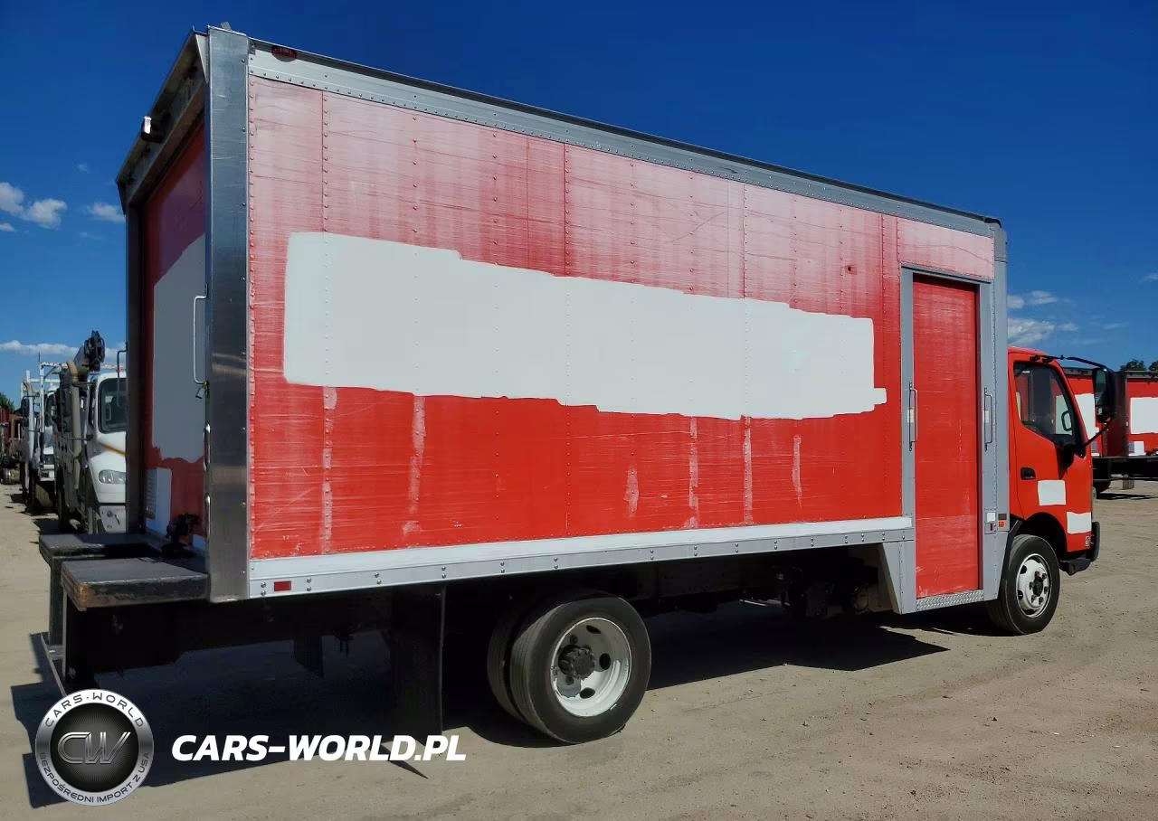 2018 Hino 195 Box Truck VIN:JHHSDM2H4JK006345 - 3