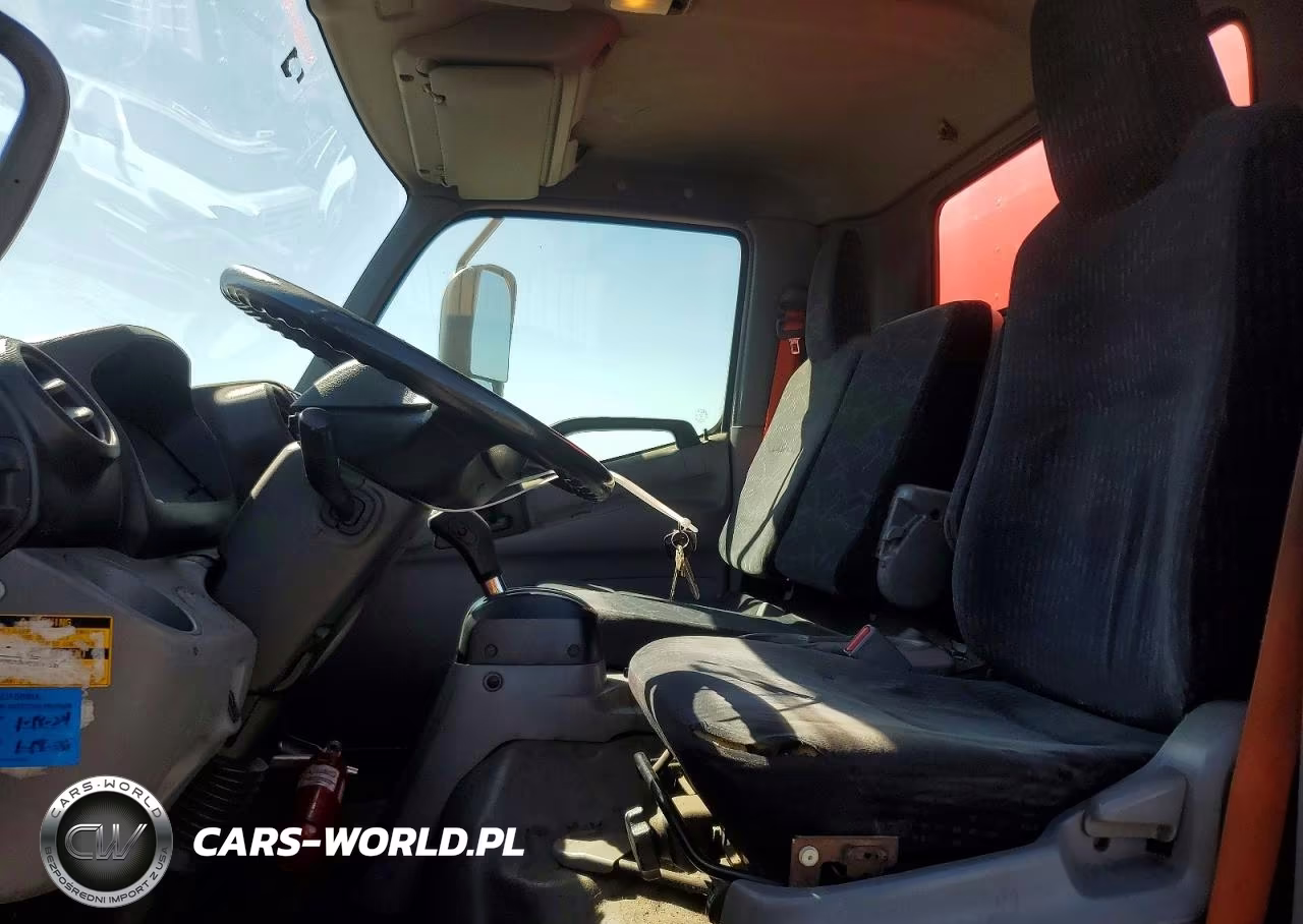 2018 Hino 195 Box Truck VIN:JHHSDM2H4JK006345 - 7