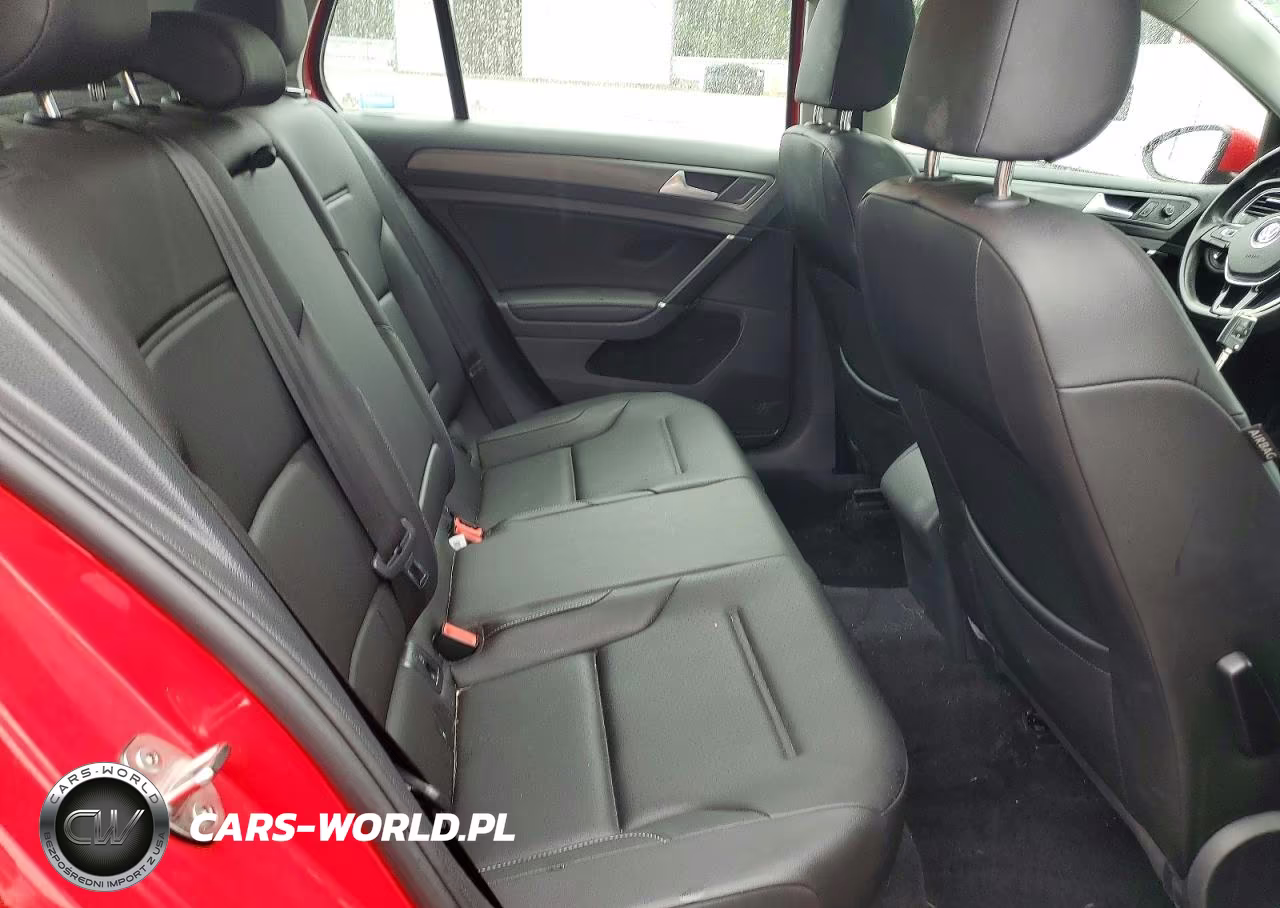 2018 Volkswagen Golf S VIN:3VWG17AU5JM251209 - 11