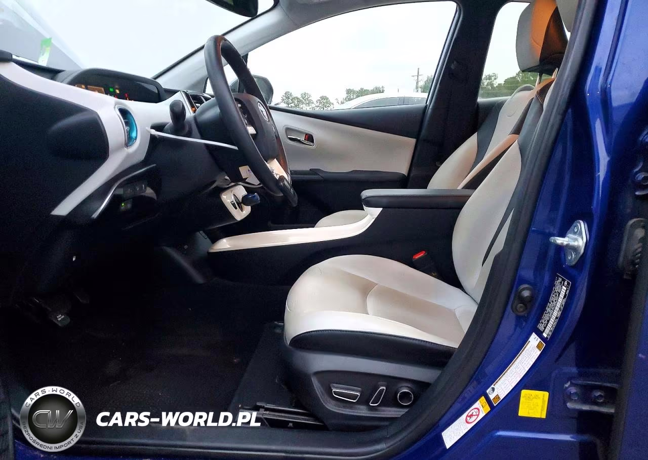 2017 Toyota Prius Four VIN:JTDKARFU0H3538390 - 6