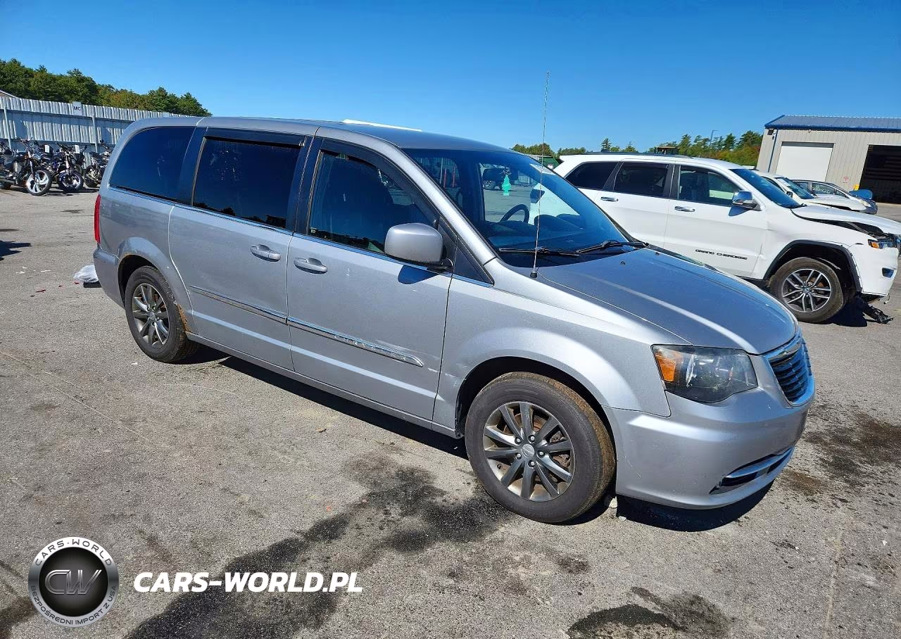 2014 Chrysler Town & Country S VIN:2C4RC1HG9ER461085 - 4