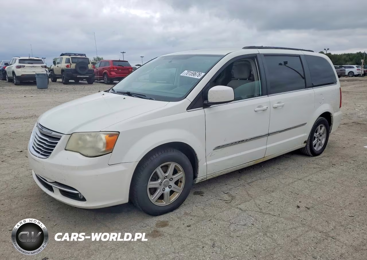 2011 Chrysler Town & Country Touring