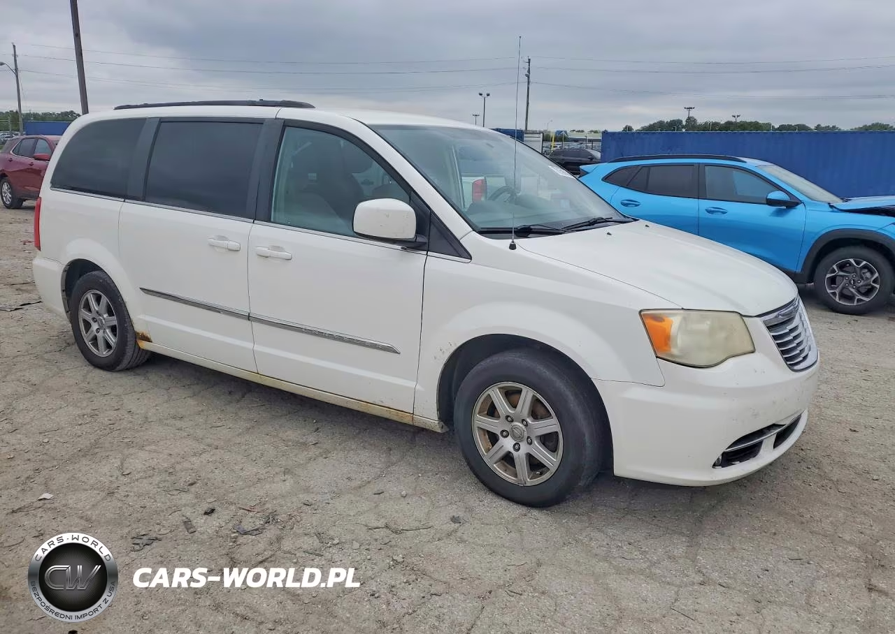 2011 Chrysler Town & Country Touring VIN:2A4RR5DG5BR649264 - 4