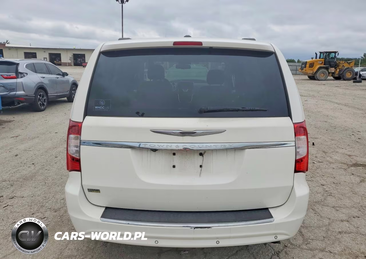 2011 Chrysler Town & Country Touring VIN:2A4RR5DG5BR649264 - 6