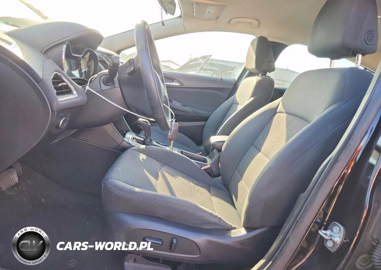 2018 Chevrolet Cruze Lt VIN:1G1BE5SM7J7232569 - 7