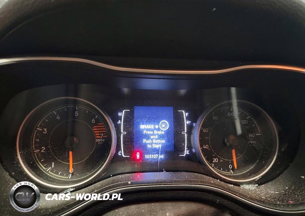 2019 Jeep Cherokee Latitude Plus VIN:1C4PJLLB7KD318705 - 9