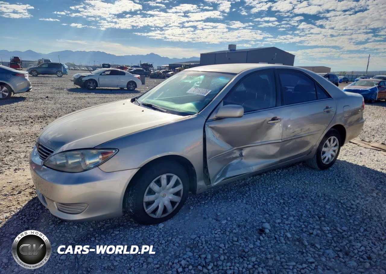 2005 Toyota Camry Le