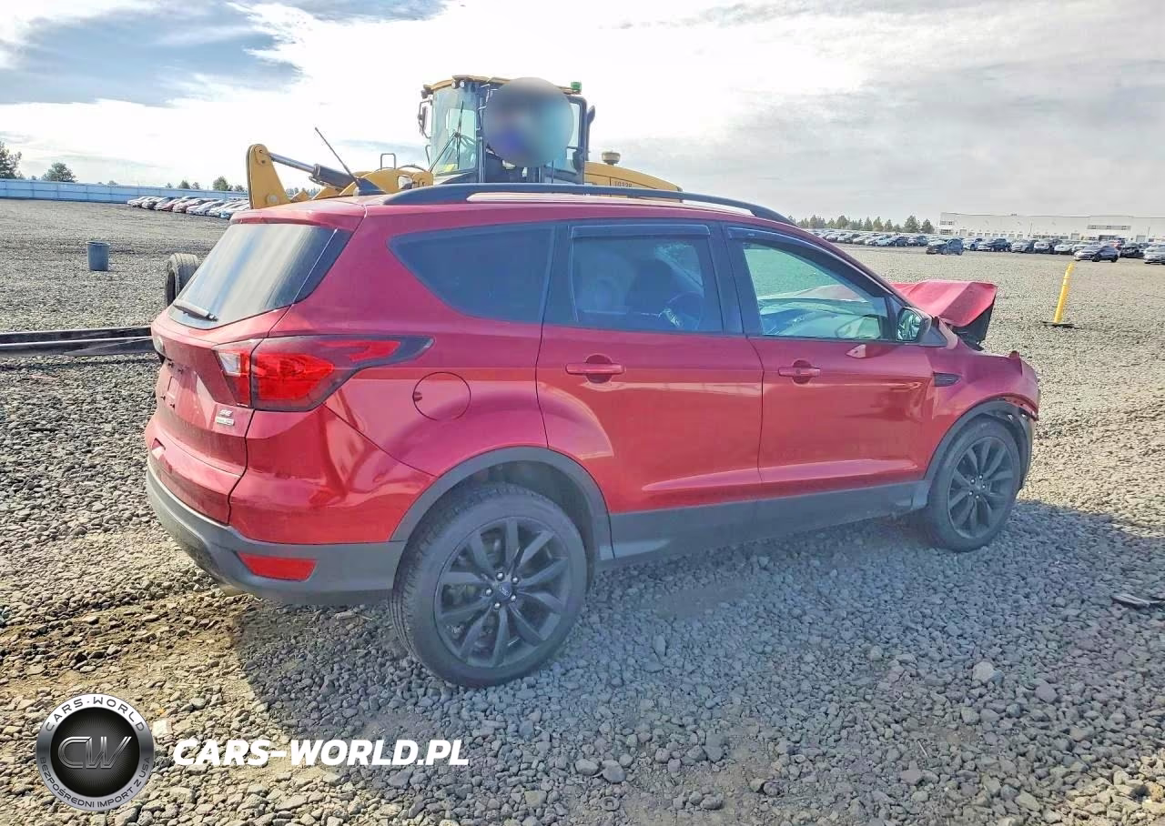 2019 Ford Escape Se VIN:1FMCU9GD4KUA72387 - 3