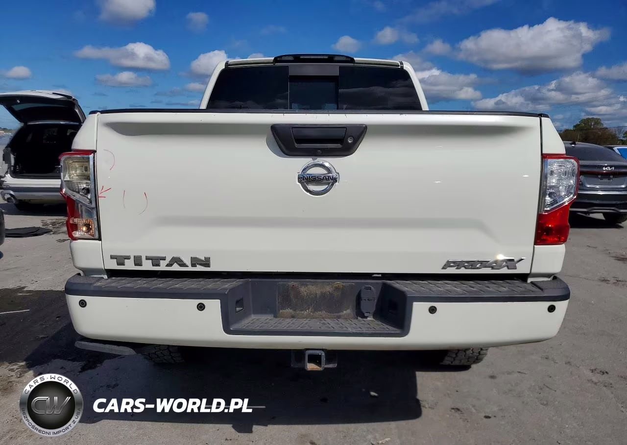 2018 Nissan Titan Pro-4X VIN:1N6AA1E56JN536481 - 6