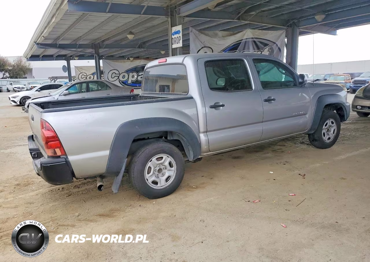 2015 Toyota Tacoma Double Cab VIN:5TFJX4CN2FX055838 - 3