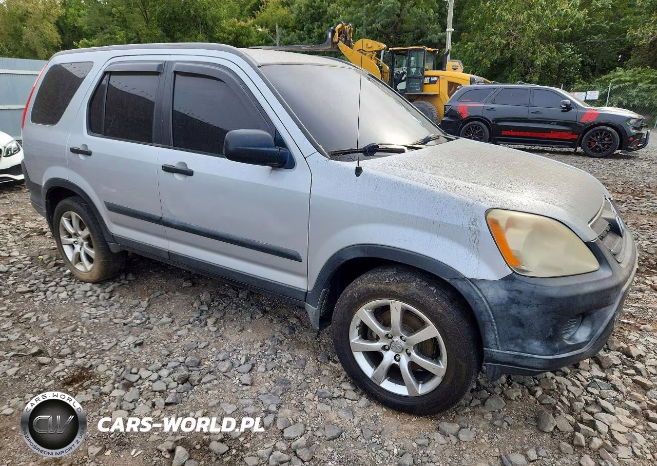 2005 Honda Cr-V VIN:SHSRD78525U318160 - 4