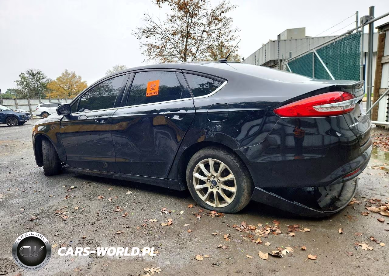 2017 Ford Fusion S VIN:3FA6P0G77HR103975 - 2