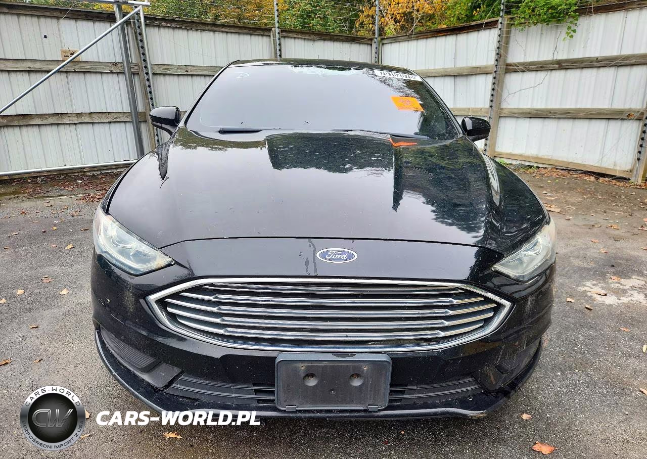 2017 Ford Fusion S VIN:3FA6P0G77HR103975 - 5