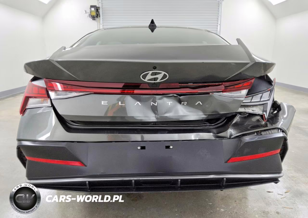 2025 Hyundai Elantra Sel VIN:KMHLS4DG8SU946652 - 6