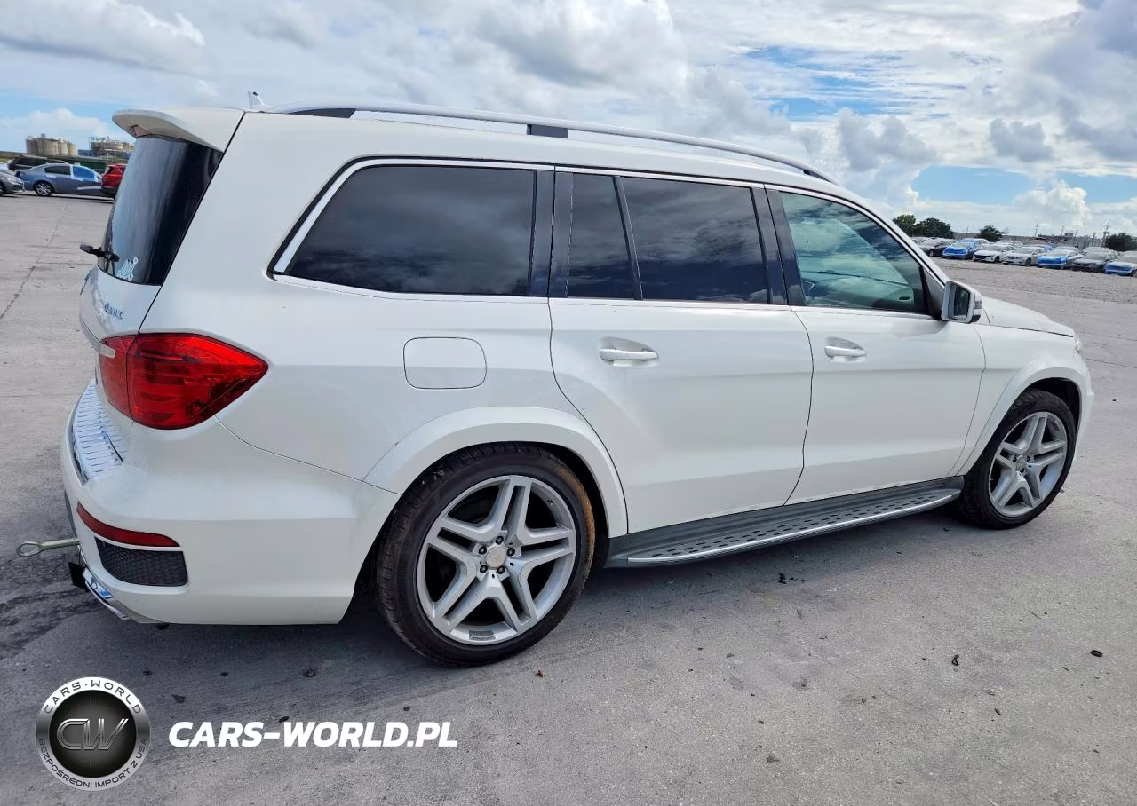 2014 Mercedes-Benz Gl 550 4Matic VIN:4JGDF7DEXEA413054 - 3