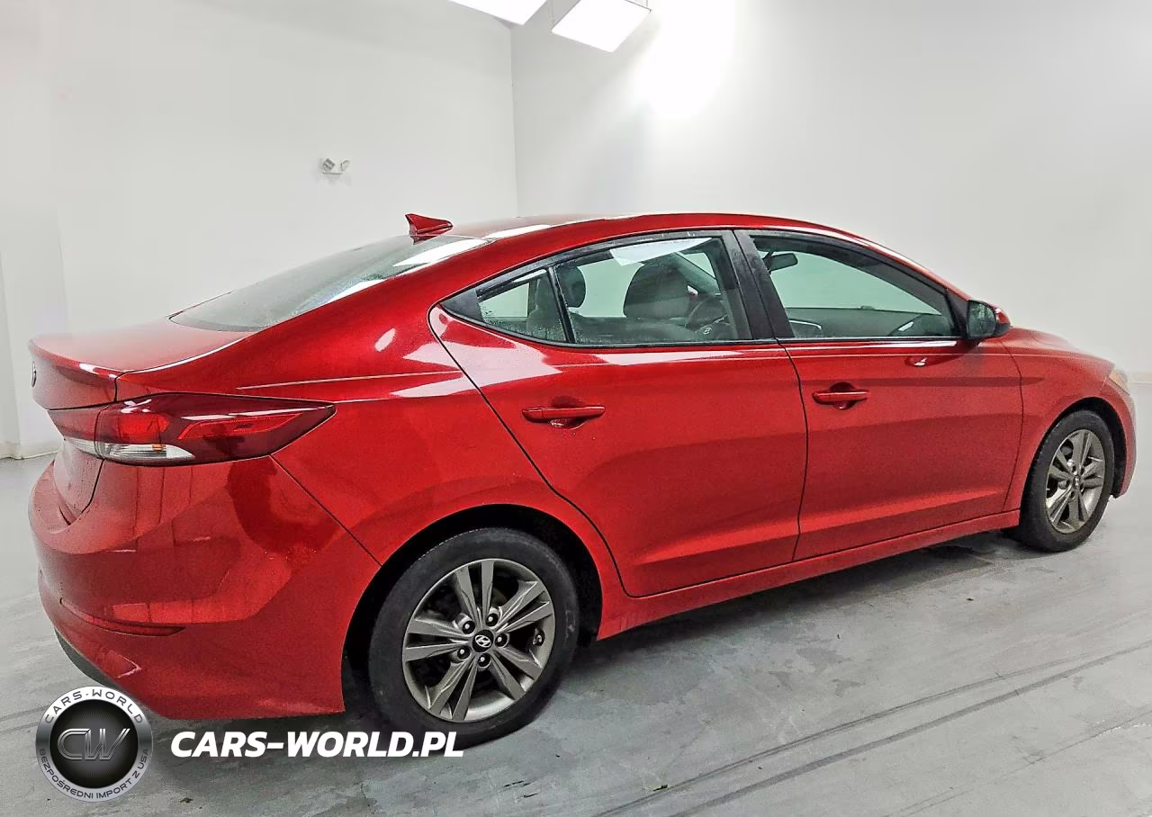 2018 Hyundai Elantra Sel VIN:5NPD84LF1JH327125 - 3