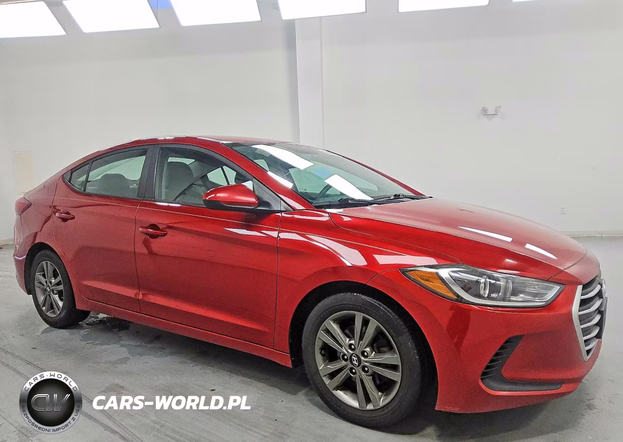 2018 Hyundai Elantra Sel VIN:5NPD84LF1JH327125 - 4