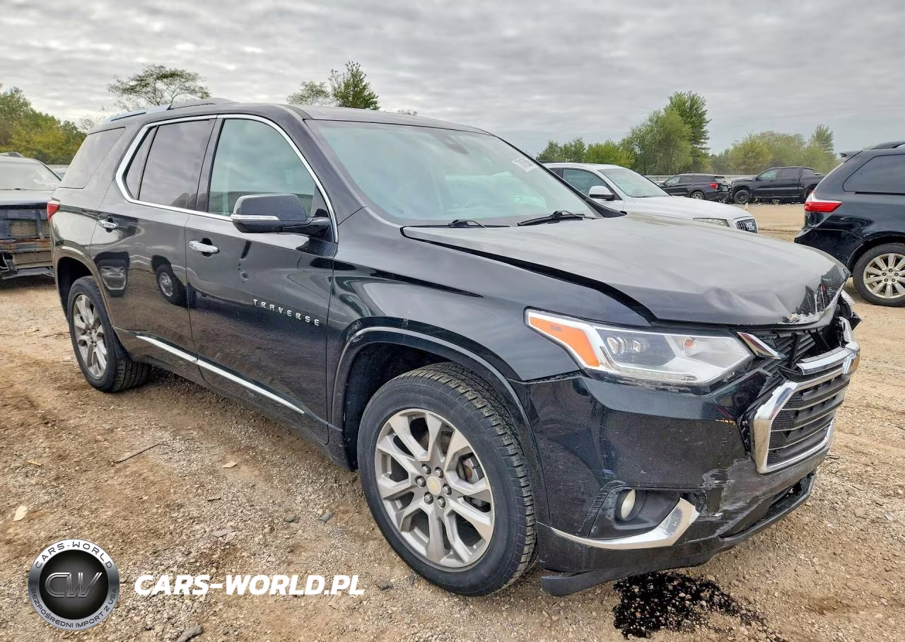 2018 Chevrolet Traverse Premier VIN:1GNEVJKW3JJ216152 - 4