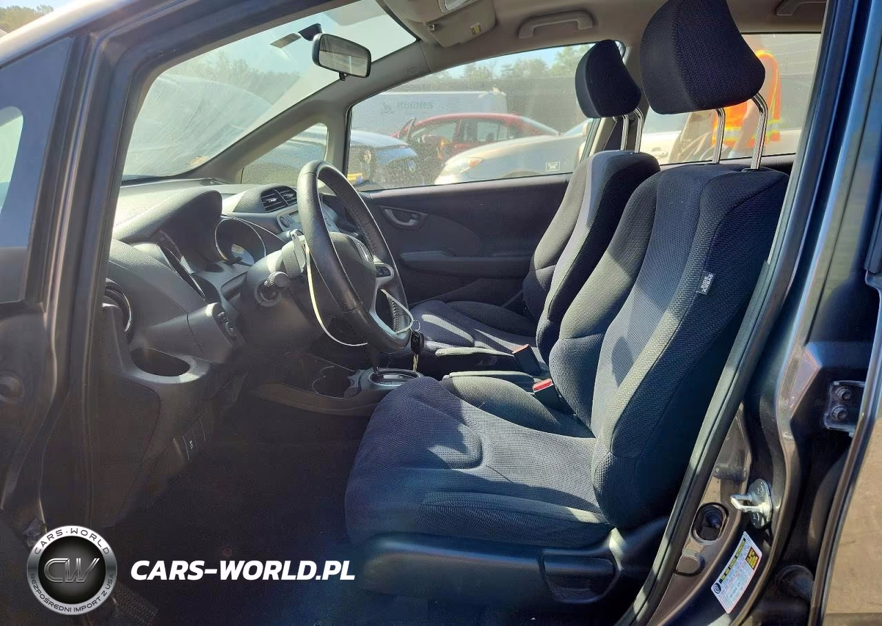 2013 Honda Fit Sport VIN:JHMGE8H57DC030307 - 7