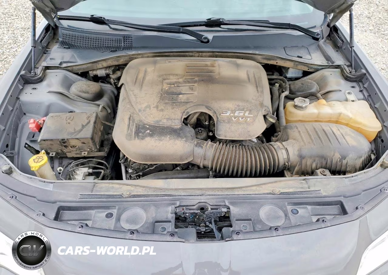 2019 Chrysler 300 Touring VIN:2C3CCAAG1KH623524 - 11