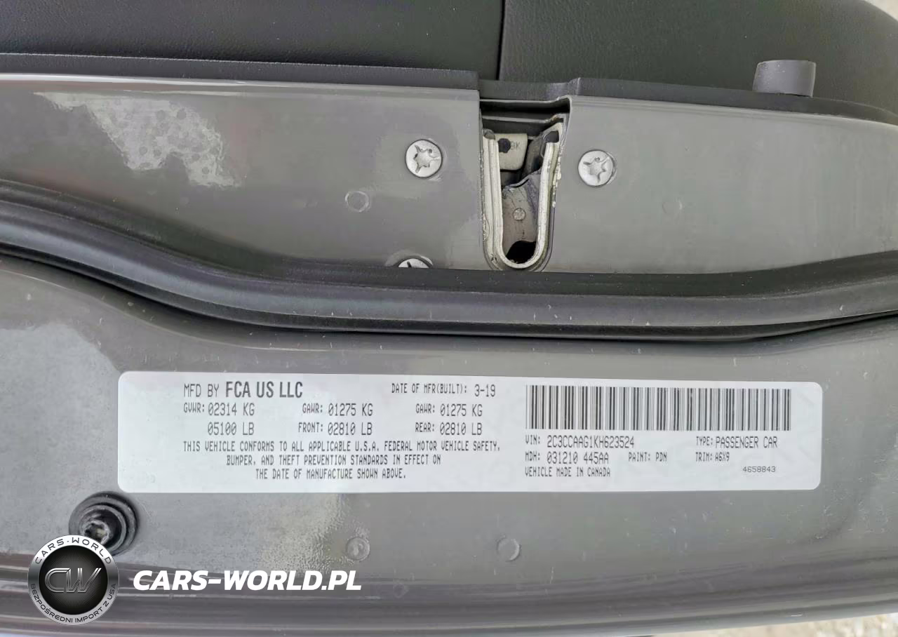 2019 Chrysler 300 Touring VIN:2C3CCAAG1KH623524 - 13