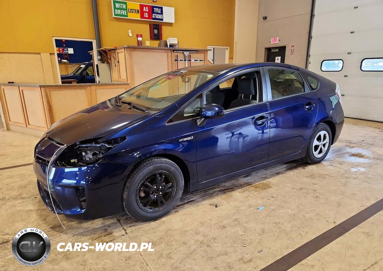 2015 Toyota Prius Two – zdjęcie 1 z 12