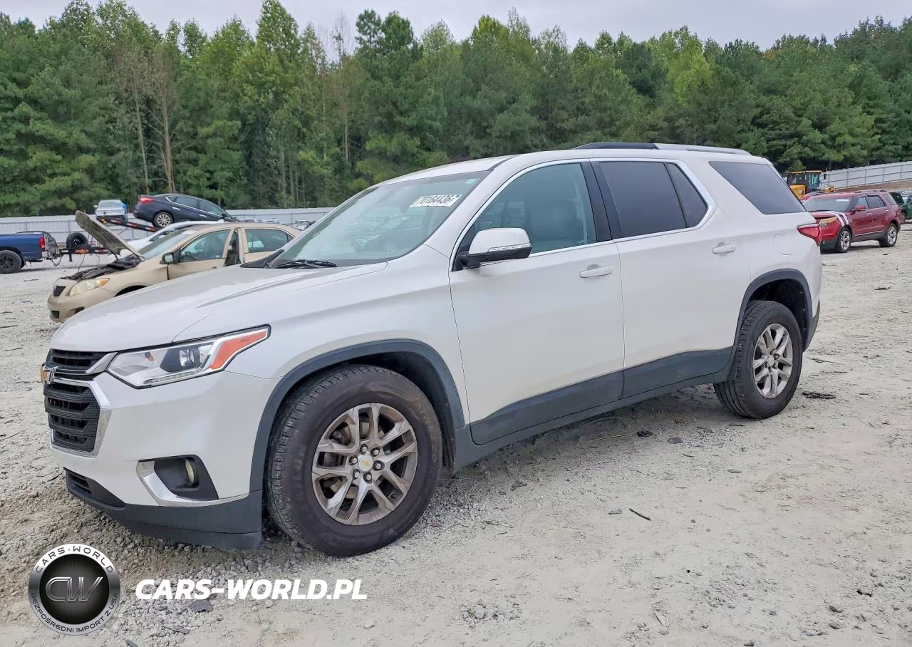 2018 Chevrolet Traverse Lt VIN:1GNERGKW5JJ127688 - 1