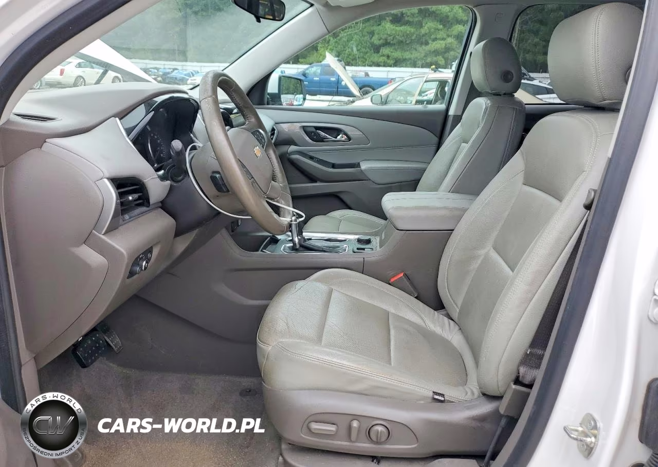 2018 Chevrolet Traverse Lt VIN:1GNERGKW5JJ127688 - 7