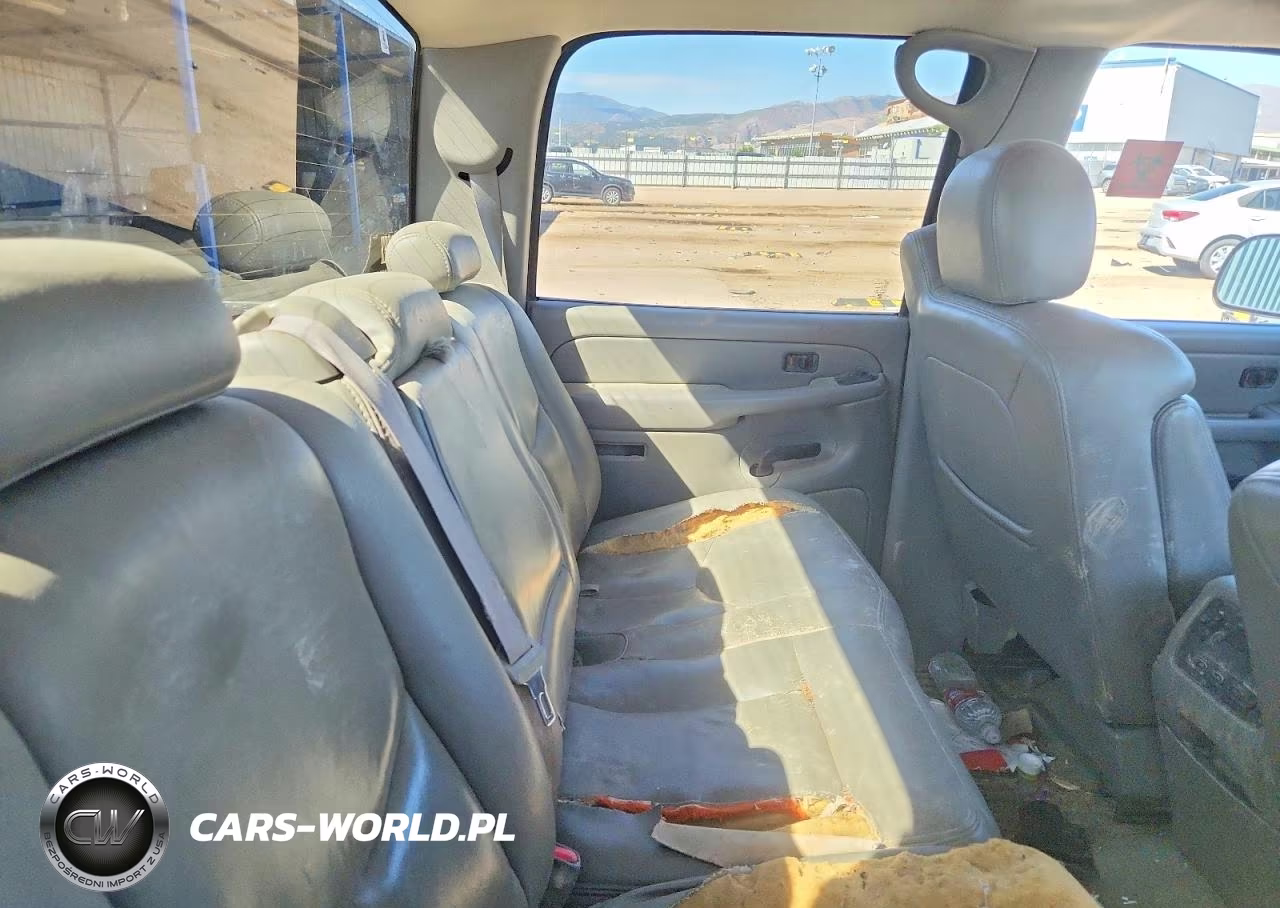 2004 Chevrolet Silverado K3500 VIN:1GCHK332X4F206988 - 10