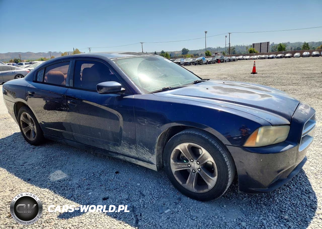 2011 Dodge Charger VIN:2B3CL3CG2BH514253 - 4