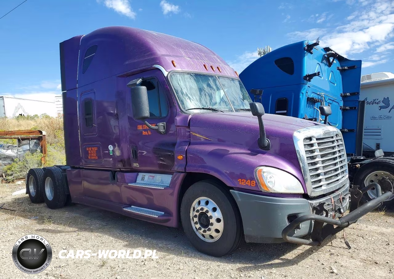 2018 Freightliner Cascadia Semi Truck VIN:3AKJGLDR0JSHU4532 - 4