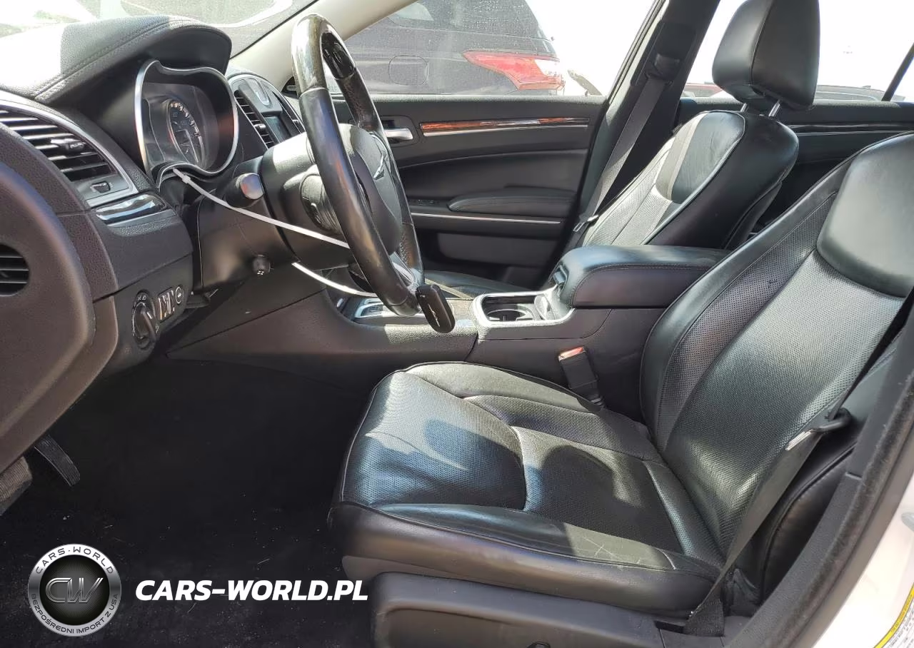 2020 Chrysler 300 Limited VIN:2C3CCAEG1LH141843 - 7