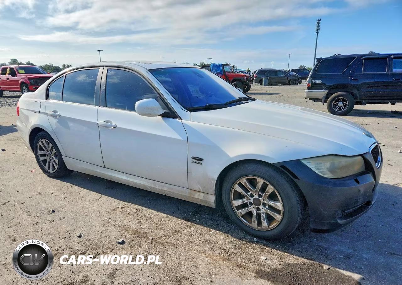 2010 BMW 328 Xi Sulev VIN:WBAPK5C54AA648737 - 4