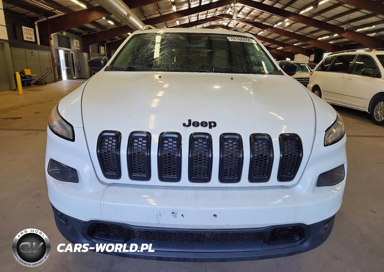 2017 Jeep Cherokee Latitude VIN:1C4PJMCB0HW646745 - 5