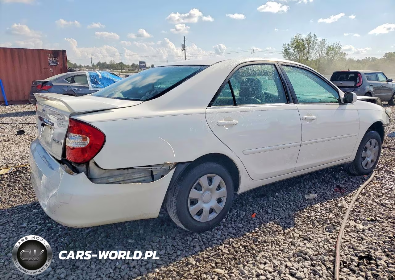 2002 Toyota Camry Le VIN:4T1BE32KX2U024971 - 3