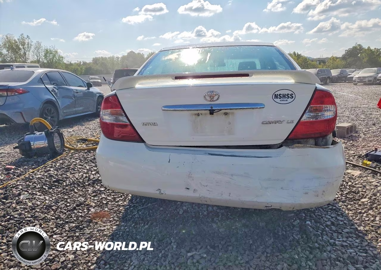 2002 Toyota Camry Le VIN:4T1BE32KX2U024971 - 6