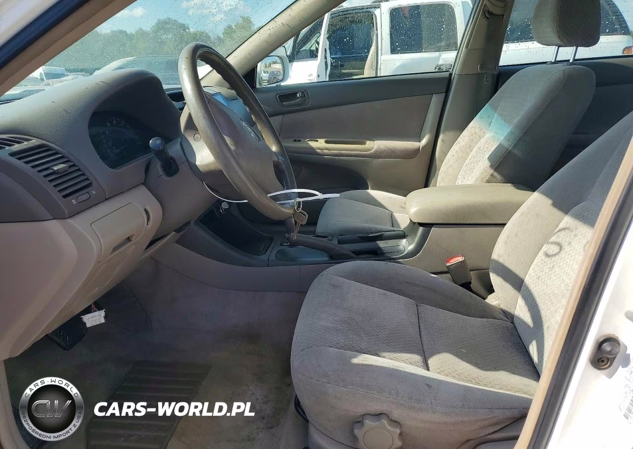 2002 Toyota Camry Le VIN:4T1BE32KX2U024971 - 7